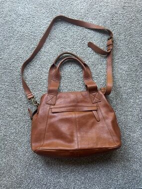 Vilenca Holland Brown Leather Satchel with Adjustable Crossbody Strap